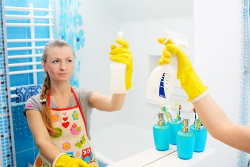 Professional move in cleaning service for a fresh start in TW7 home